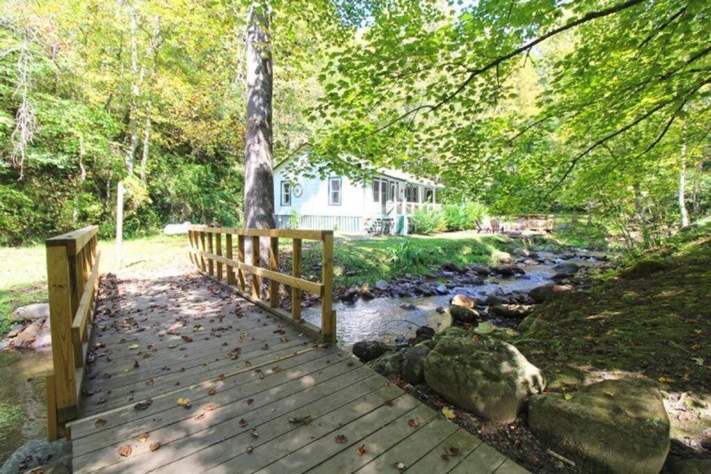 Creekside 1920'S Farmhouse Villa Bryson City Exterior foto